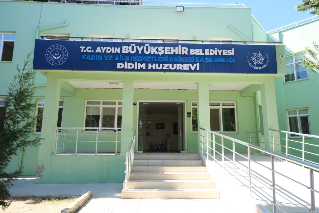 BAŞKAN ÇERÇİOĞLU DİDİM HUZUREVİ’NDE YAŞLILARA KONFORLU VE KALİTELİ HİZMETİ BİR ARADA SUNUYOR