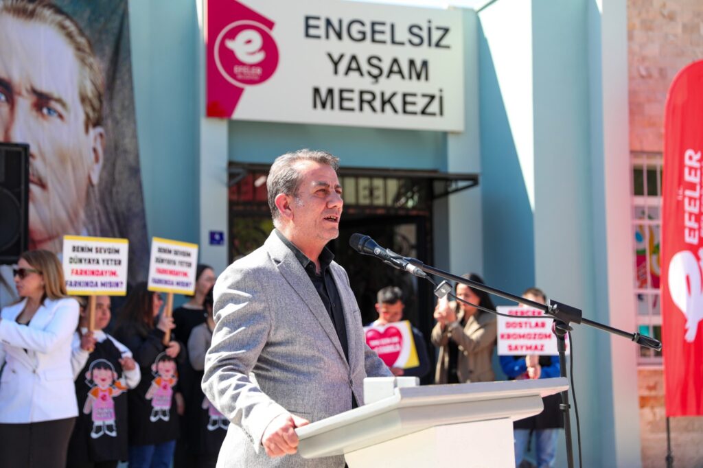 Efeler’de Hizmetin Adı Başkan Yetişkin