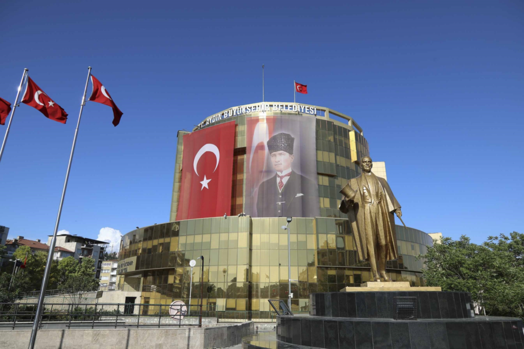 Aydın Büyükşehir Belediyesi’nden Kuşadası’ndaki Müdahaleye İlişkin Açıklama