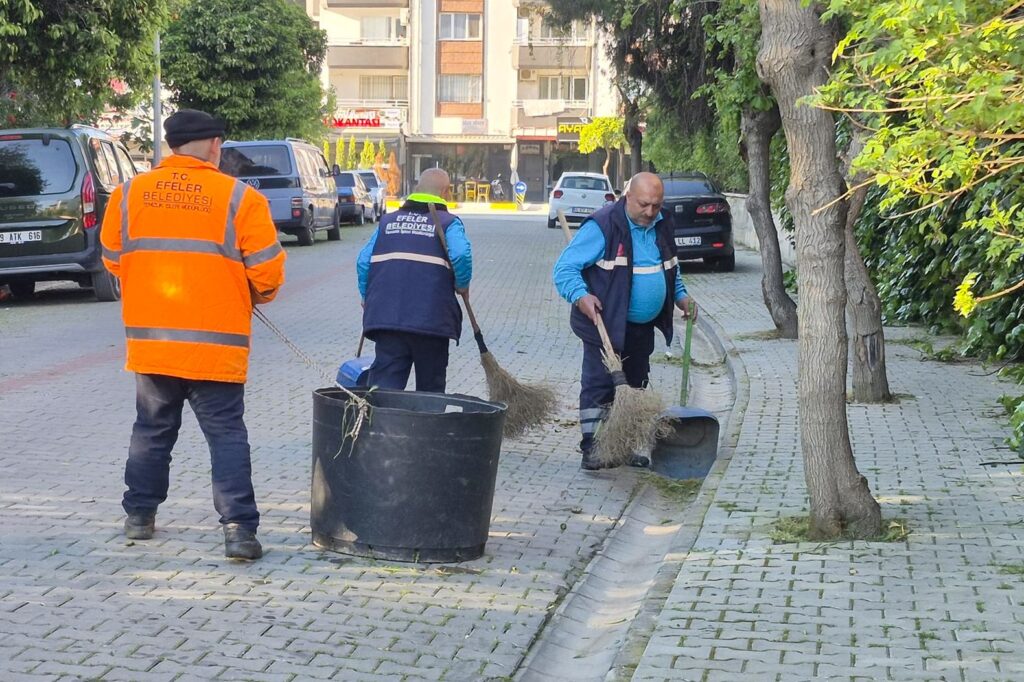 Başkan Yetişkin’le Efeler ‘de Bahar Temizliği Seferberliğe Dönüştü