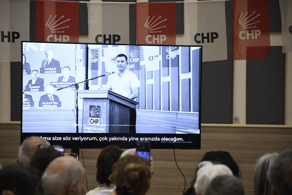 CHP Kuşadası Danışma Kurulu Toplantısına Ömer Günel’in Yapay Zeka Destekli Konuşması Damga Vurdu