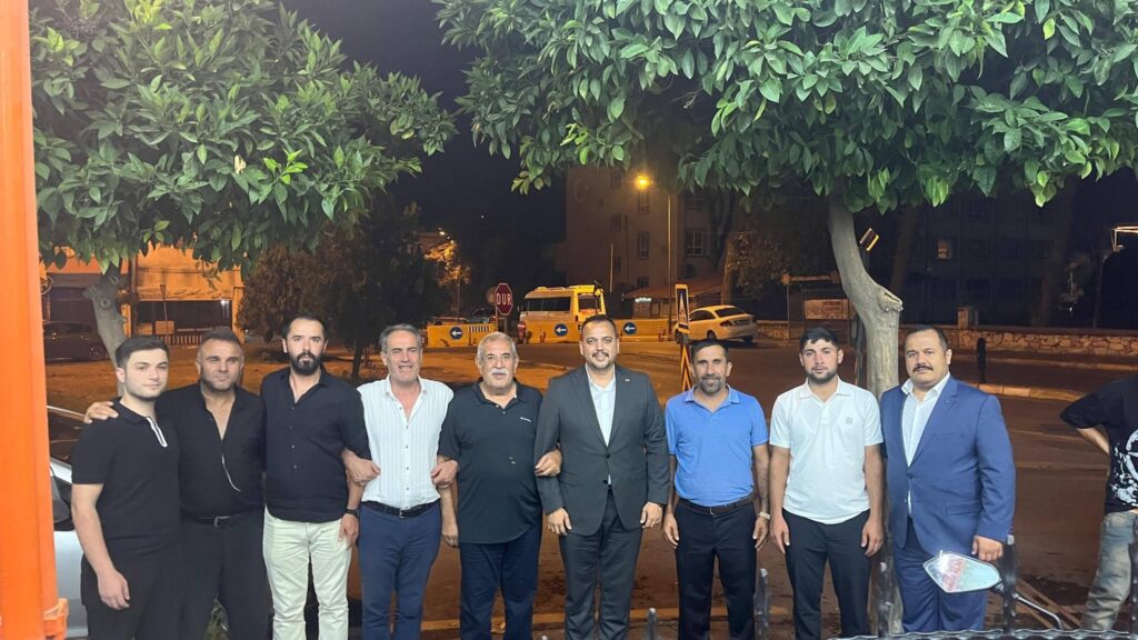 MHP Efeler’den “Terörsüz Türkiye” Pankartına Destek