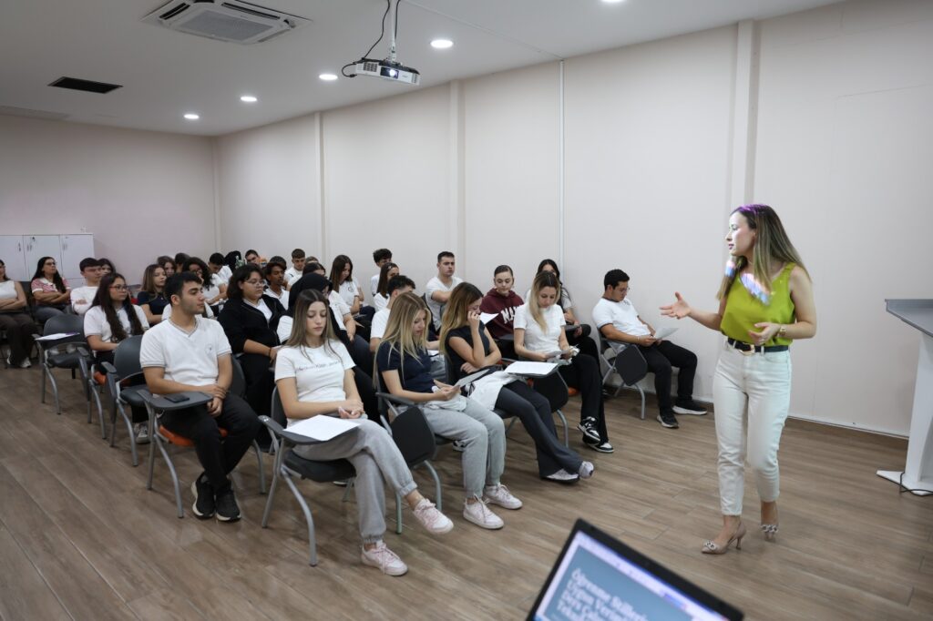 Başkan Anıl Yetişkin’den Gençlere Her Alanda Destek