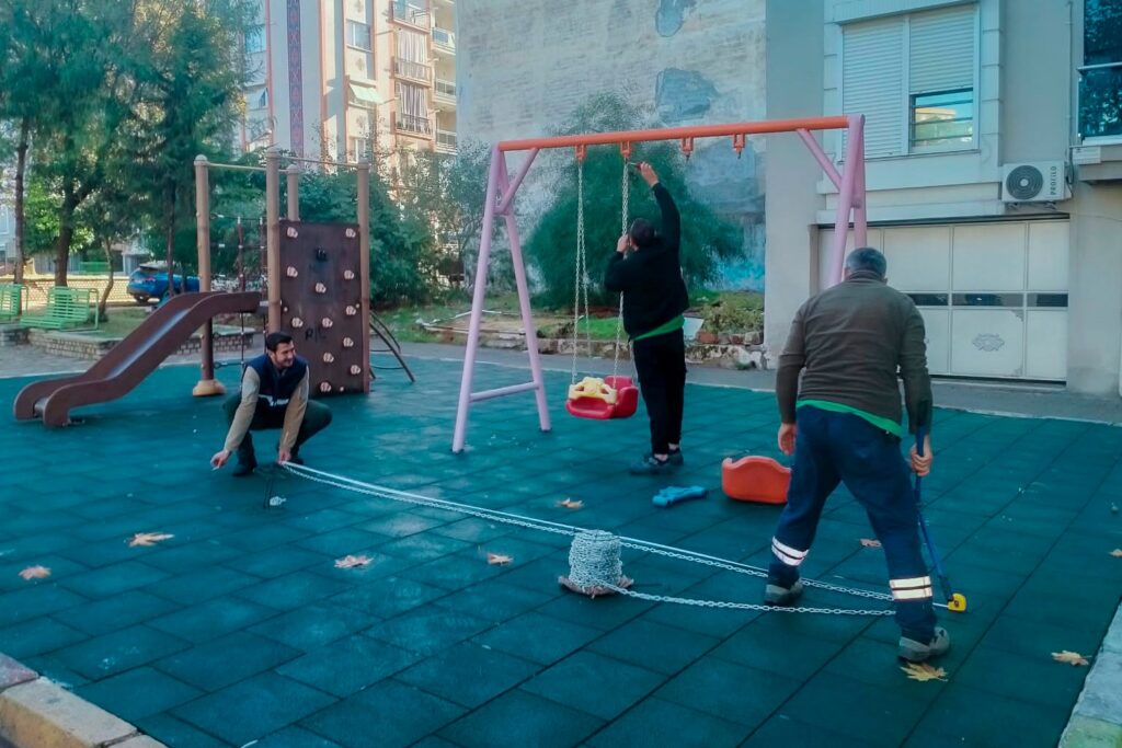 Efeler’de Çocuklar İçin Güvenli Oyun Alanları
