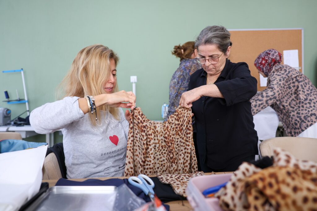 Başkan Çerçioğlu Aydınlı Kadınların Yanında