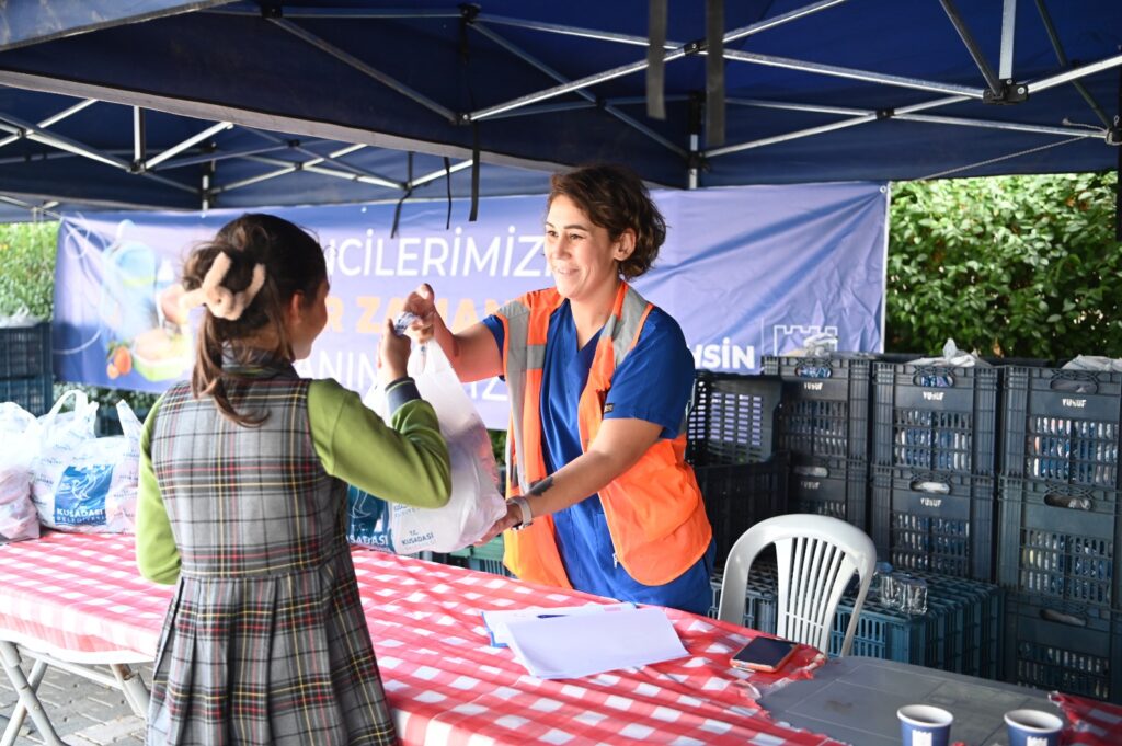 Beslenme Çantası Desteği Üçüncü Haftasında 4 Bin 200 Pakete Ulaştı