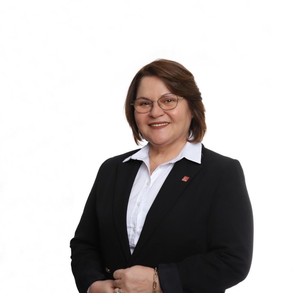 56 yıllık Didim Belediyesi’nin ilk kadın başkanı oldu