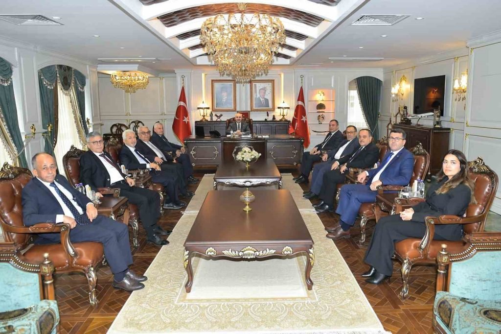 Aydın Ticaret Borsası yönetimi Adana Valisi Köşger’le bir araya geldi
