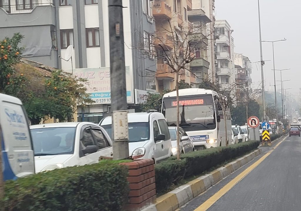 Aydın’da trafik yoğunluğu dikkat çekiyor