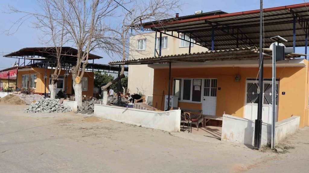 Hamidiye Mahallesi’nde köy konağı yenilendi