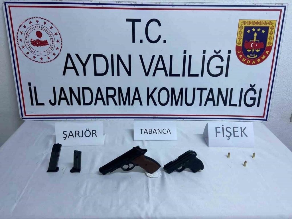 Köşk’te ruhsatsız tabanca ele geçirildi