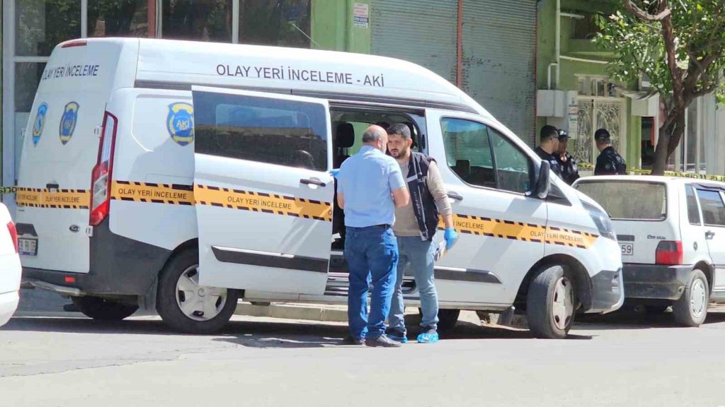 Nazilli’de anne ve oğlu evde ölü olarak bulundu