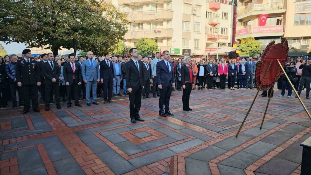 ‘Öğretmenler Günü’ Nazilli’de de coşkuyla kutlandı
