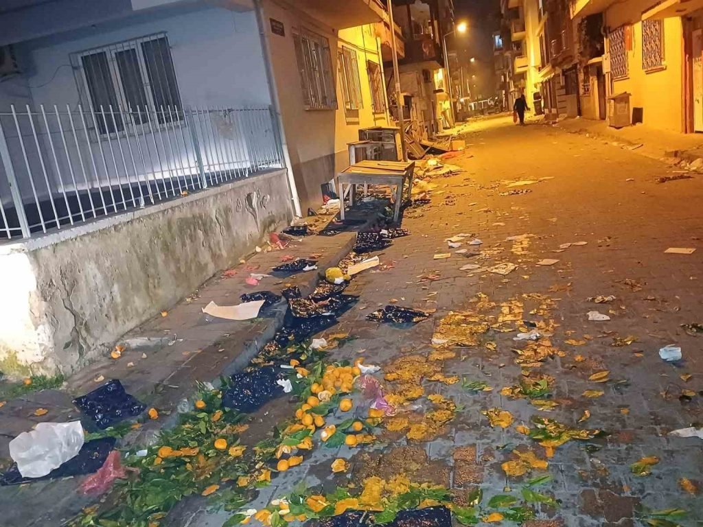 Semt pazarlarındaki ‘çöp’ sorununa vatandaşlardan ‘duyarlılık’ çağrısı