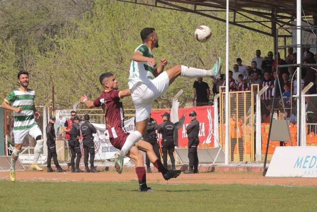 TFF 3. Lig: Efeler 09 SFK: 1 – Elazığspor: 1